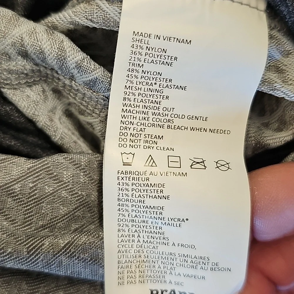 PrAna Size XL Cropped Ruched Leg Gray Print Legging Like New 21 Inch Inseam - Picture 6 of 7